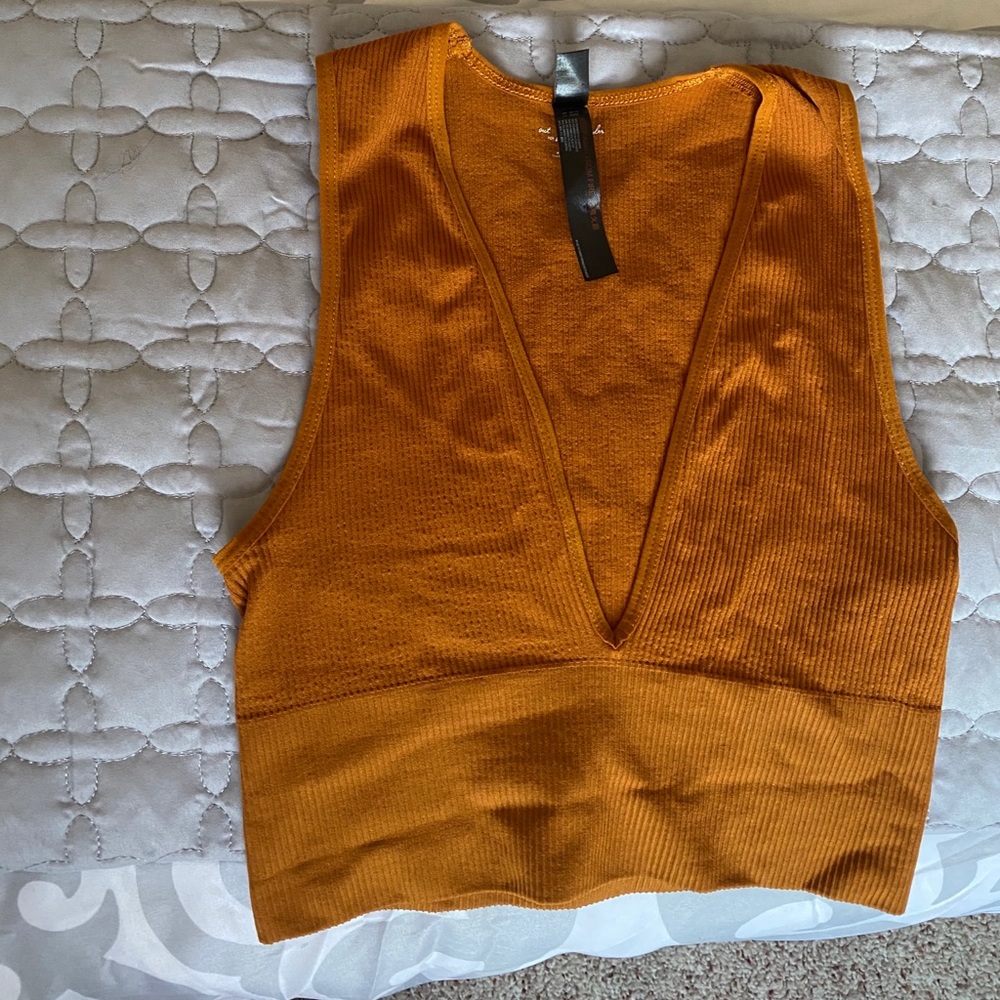 NWOT UO Seamless bra top